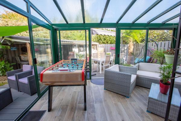 SUPERBE MAISON FAMILIALE - 2 SUITES -VERANDA- ESPACE EXTERIEUR DETENTE