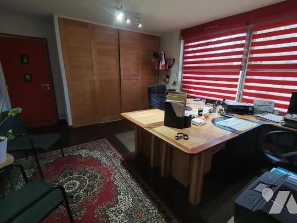 AVOINE - Zone industrielle et commerciale
Local industriel ou commercial de plus de 160 m², sa...