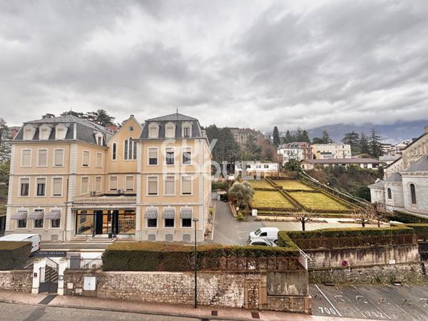 Studio balcon Centre ville à AIX LES BAINS