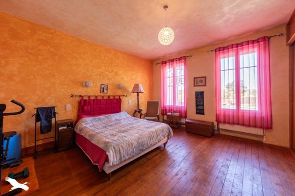 Maison à vendre |  Lamagistère |  8 pièces | 240 m²