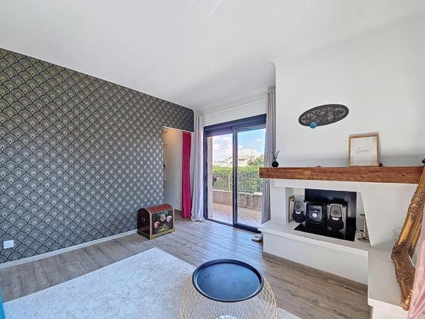 Grande villa familiale de 178 m² – 7 chambres – Terrain clos de 600 m² – Proche commodités
