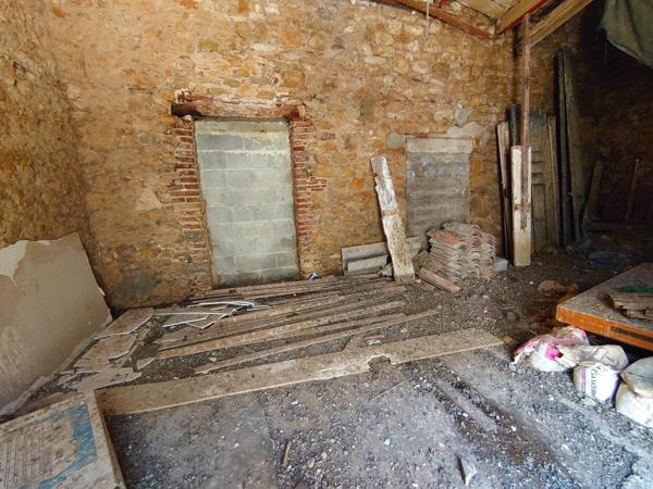 GRAND POTENTIEL ET BELLE OPPORTUNITE DE RENOVATION