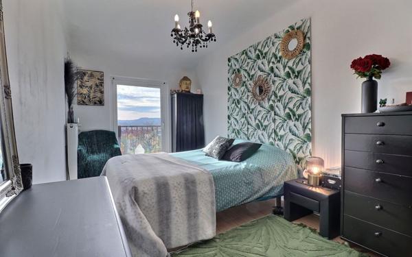 Immeuble à vendre    7 pièces • 149 m2 Freyming-Merlebach