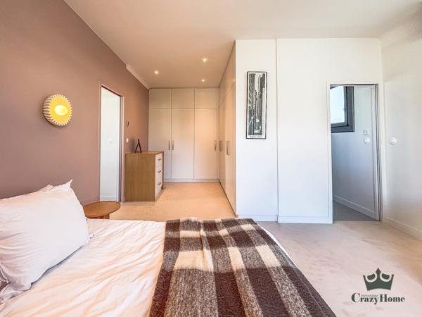 Maison 7 pièce(s) 5 chambre(s) 203 m²