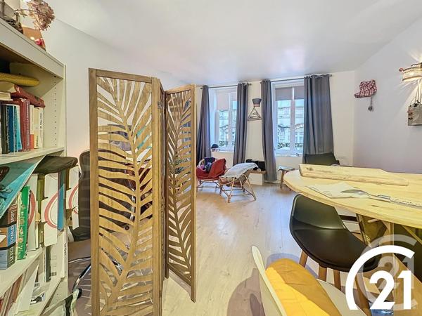 Immeuble à vendre  220 m2 GUINGAMP - 22