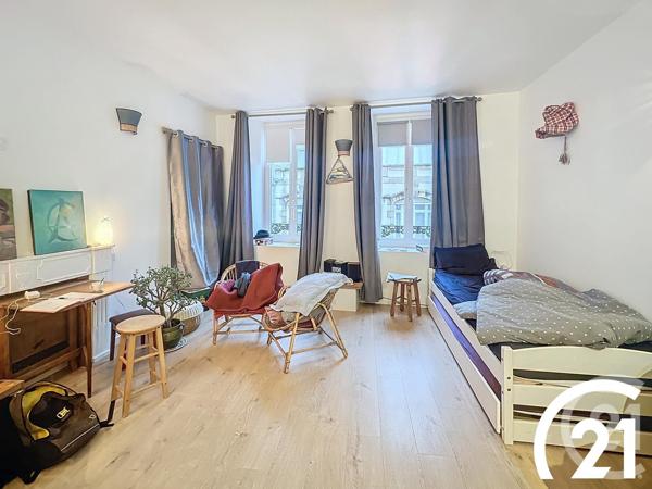 Immeuble à vendre  220 m2 GUINGAMP - 22