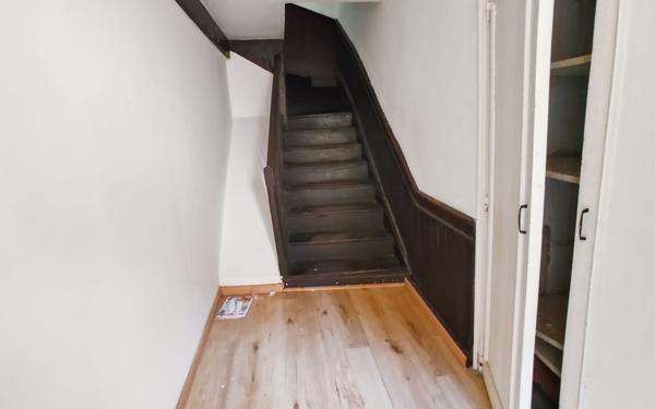 Immeuble à vendre    3 pièces •  Saint-Astier