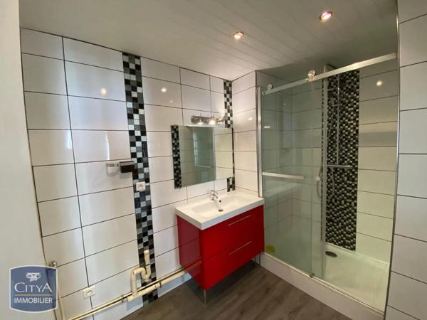 Appartement à louer 3 pièces 73.56m²