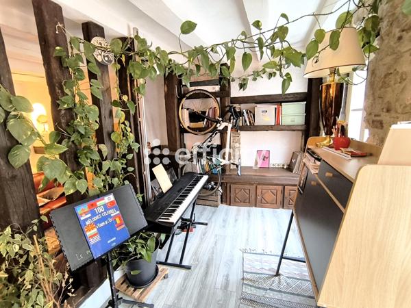 Appartement
         2 pièces
        - 52 m² Exclusivité 260 000 € *