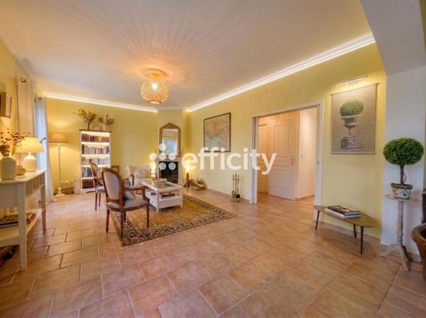 Maison
         9 pièces
        - 205 m² Exclusivité