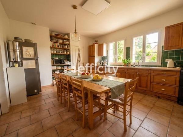 Maison
         9 pièces
        - 205 m² Exclusivité