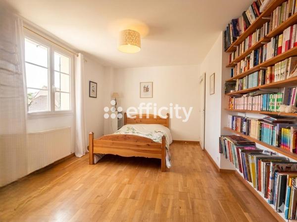 Maison
         9 pièces
        - 205 m² Exclusivité