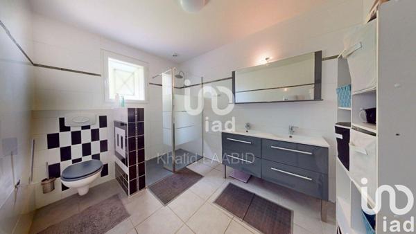 Maison traditionnelle 6 pièces de 151 m² à Montauban (82000)