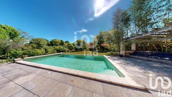 Maison traditionnelle 6 pièces de 151 m² à Montauban (82000)