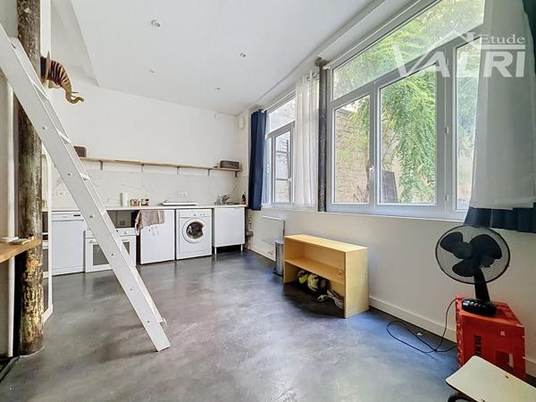 Atelier sur cour Arborée, Paris 75011
