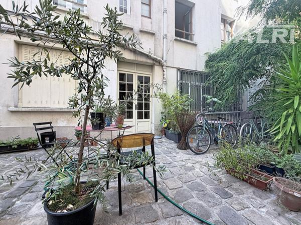 Atelier sur cour Arborée, Paris 75011