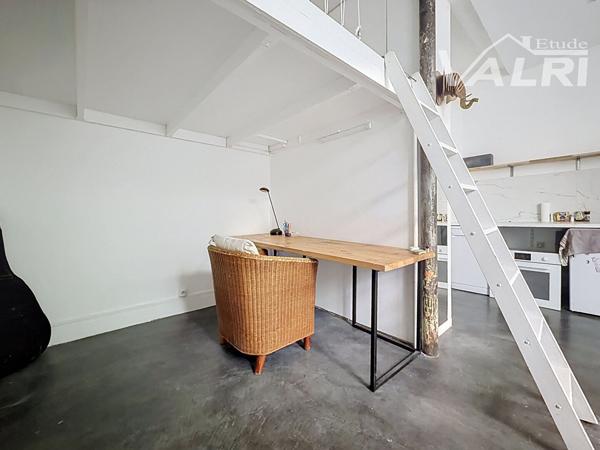 Atelier sur cour Arborée, Paris 75011
