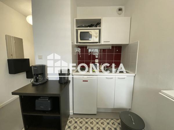 Location Studio meublé 18.22 m² - 194 URUE PIERRE GAMEL - Nimes Cedex 30000