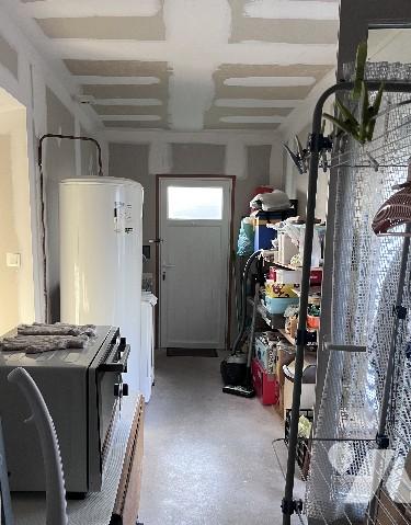 -Pavillon de plain-pied,  construit en 2006, avec cuisine, salle/salon, deux chambres, salle d'eau.