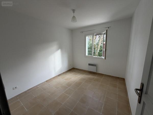 Maison à louer à Montségur-sur-Lauzon dans la Drôme (26130), ref : 26060-L110