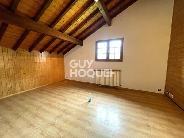 MAISON À VENDRE DE 7 PIÈCES DE 209,40 M²