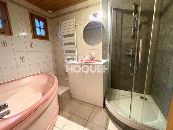 MAISON À VENDRE DE 7 PIÈCES DE 209,40 M²