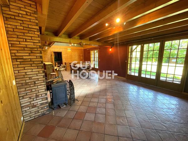 MAISON À VENDRE DE 7 PIÈCES DE 209,40 M²