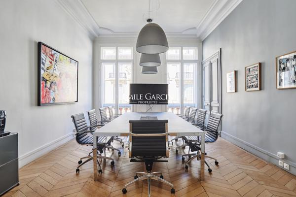 A vendre - Bureaux-appartement - 75017- Paris - Parc Monceau - Prony - 240 m²