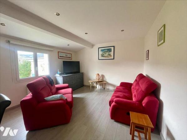 Maison 98 m² sur terrain arboré de 6 440 m² avec piscine