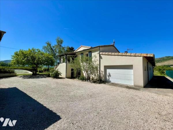 Maison 98 m² sur terrain arboré de 6 440 m² avec piscine