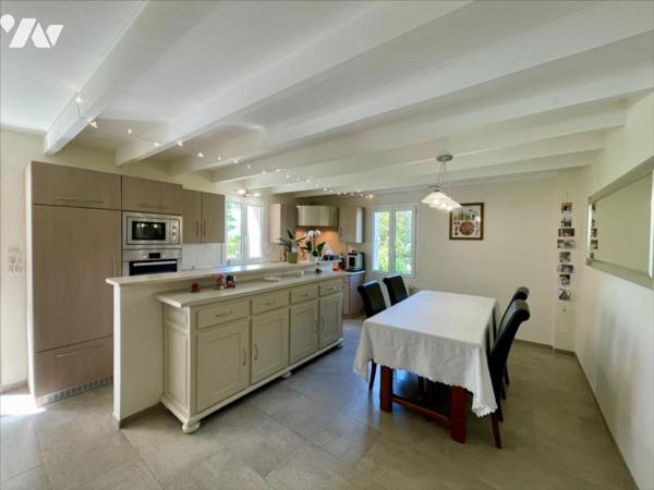 Maison 98 m² sur terrain arboré de 6 440 m² avec piscine