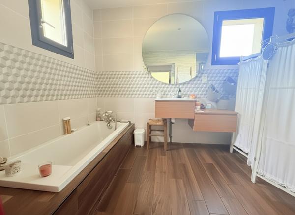Vente maison 7 pièces, 160.00 m², Le Grand Village Plage