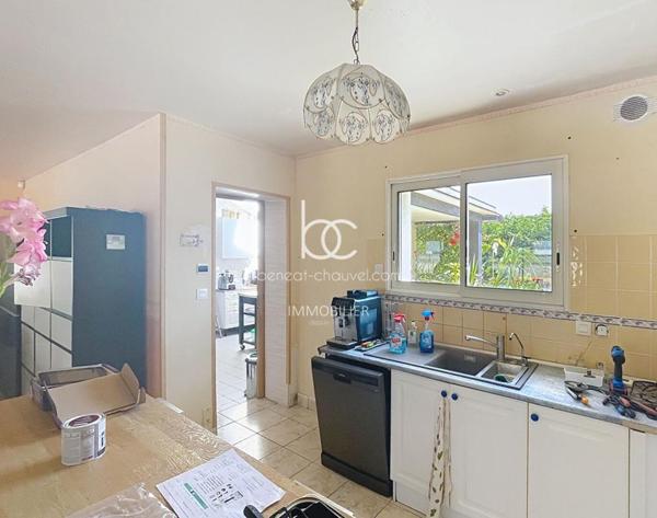 SURZUR Maison 7 pièces 174 m²