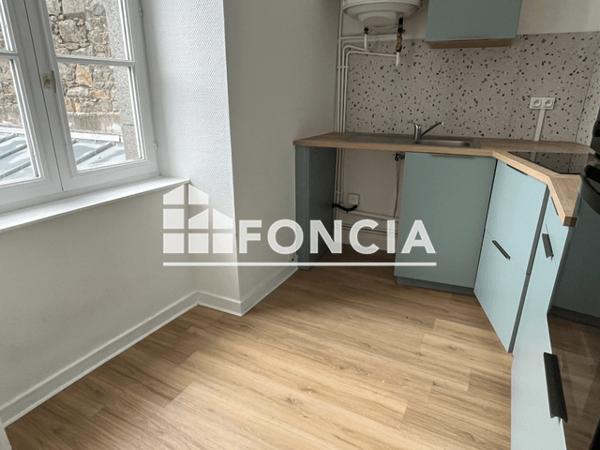 Location Studio 35.48 m² - 13 RUE ST GOUENO Saint Brieuc 22000