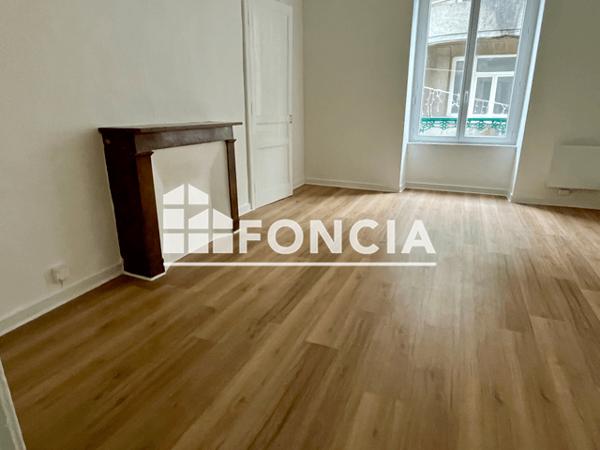 Location Studio 35.48 m² - 13 RUE ST GOUENO Saint Brieuc 22000