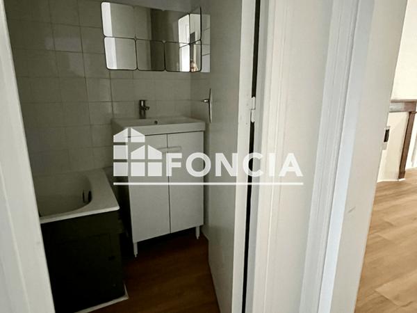 Location Studio 35.48 m² - 13 RUE ST GOUENO Saint Brieuc 22000
