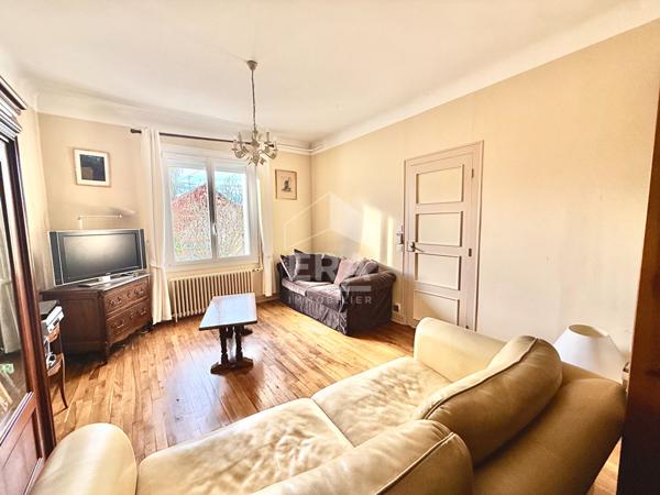 Maison à Fleury Les Aubrais, de 6 pièces, surface 165 m2 au sol