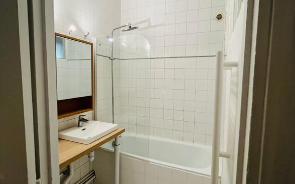 Appartement à vendre    2 pièces • 43,49 m2 Asnières-sur-Seine