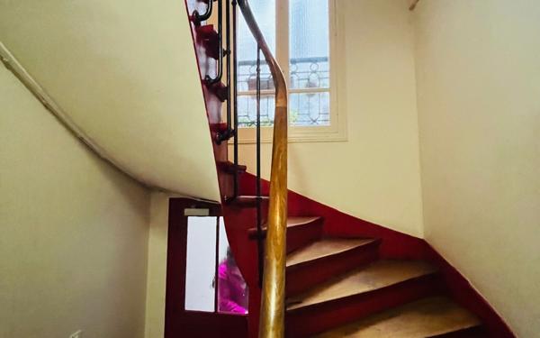 Appartement à vendre    2 pièces • 43,49 m2 Asnières-sur-Seine