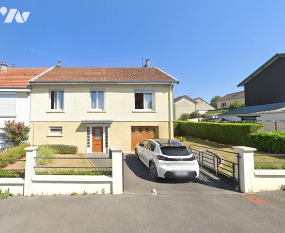 Une maison  à usage d'habitation, située à CHARLEVILLE-MEZIERES (08000), 2 bis rue Baudelaire