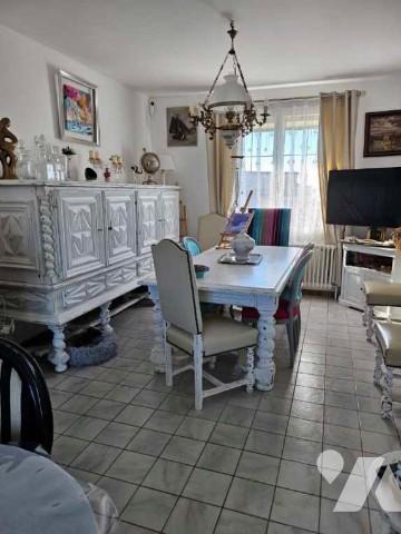 Une maison  à usage d'habitation, située à CHARLEVILLE-MEZIERES (08000), 2 bis rue Baudelaire