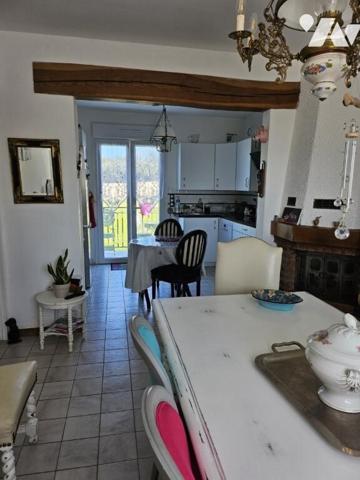 Une maison  à usage d'habitation, située à CHARLEVILLE-MEZIERES (08000), 2 bis rue Baudelaire