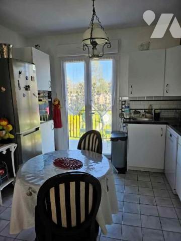 Une maison  à usage d'habitation, située à CHARLEVILLE-MEZIERES (08000), 2 bis rue Baudelaire