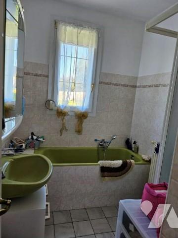 Une maison  à usage d'habitation, située à CHARLEVILLE-MEZIERES (08000), 2 bis rue Baudelaire