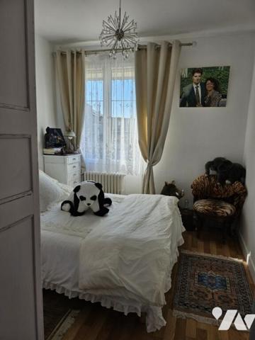 Une maison  à usage d'habitation, située à CHARLEVILLE-MEZIERES (08000), 2 bis rue Baudelaire