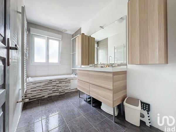Maison à vendre 6 pièces 110 m² Rambouillet