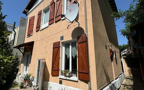 Maison à vendre    4 pièces • 80 m2 Joinville-le-Pont