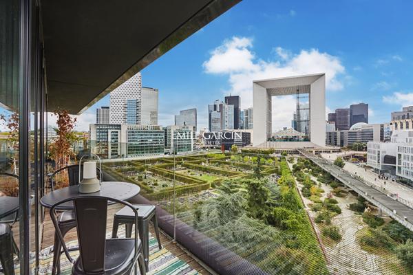 APPARTEMENT NANTERRE -  4 PIECES - 93 M² - VUE DEGAGEE - BALCON DE 34 M²