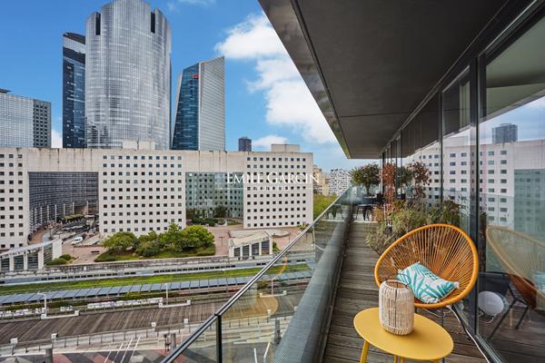 APPARTEMENT NANTERRE -  4 PIECES - 93 M² - VUE DEGAGEE - BALCON DE 34 M²