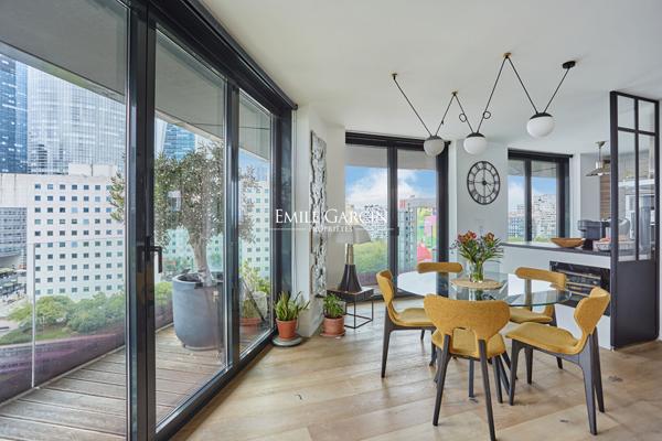 APPARTEMENT NANTERRE -  4 PIECES - 93 M² - VUE DEGAGEE - BALCON DE 34 M²